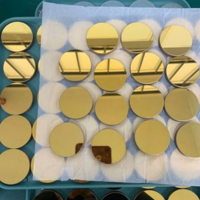 Dielectric mirror Dielectric mirror
